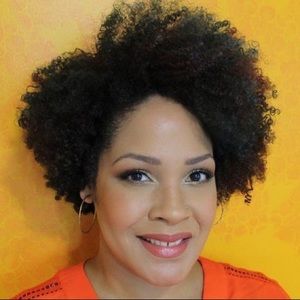 Meet your Posher, Regina